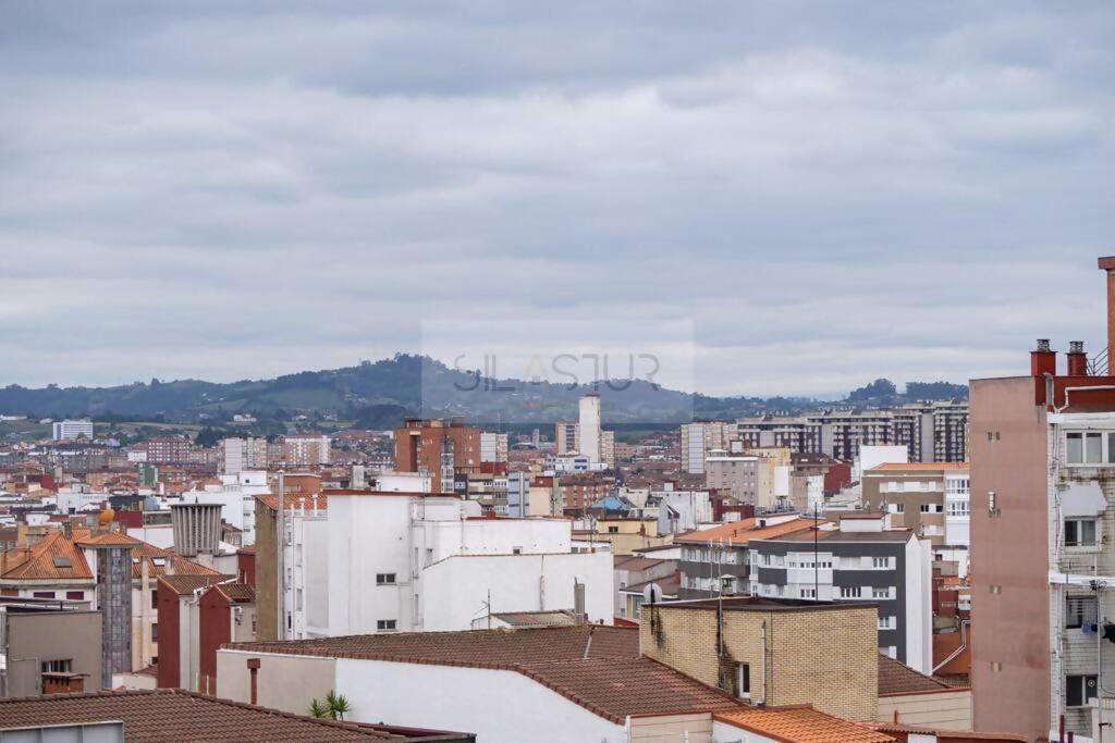 Libertad By Silastur Gijon Luaran gambar